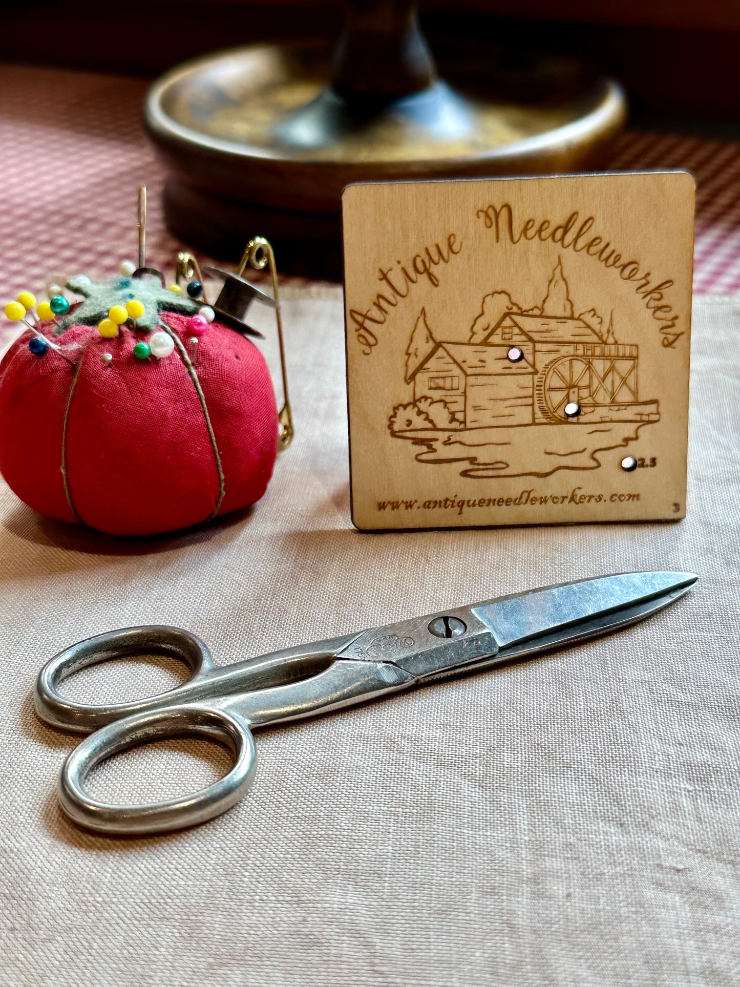 Antique Needleworkers 3” Corner Gauge